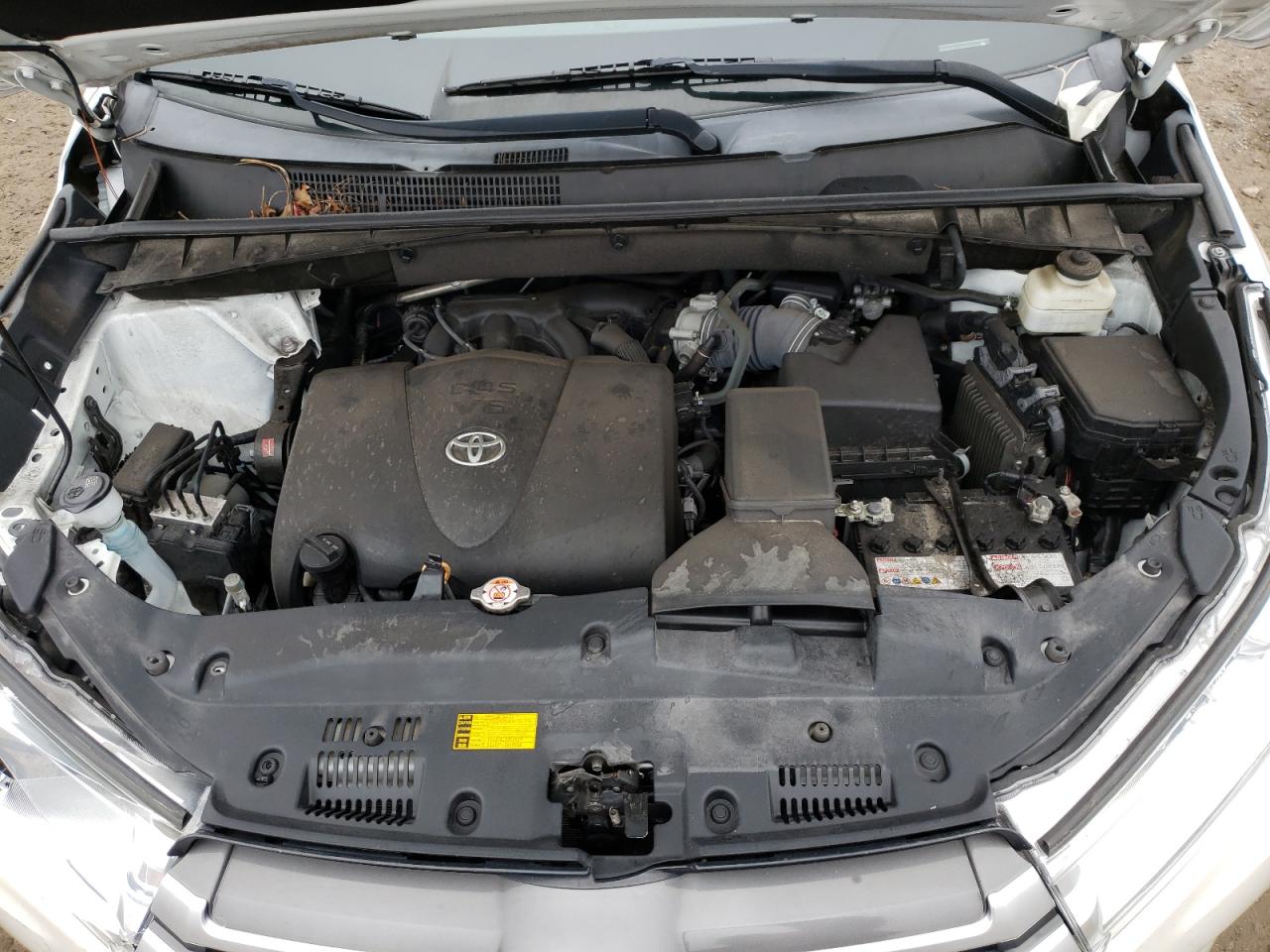 Foto 7 de la subasta – 2018 TOYOTA HIGHLANDER con VIN 5TDKZRFH0JS547431