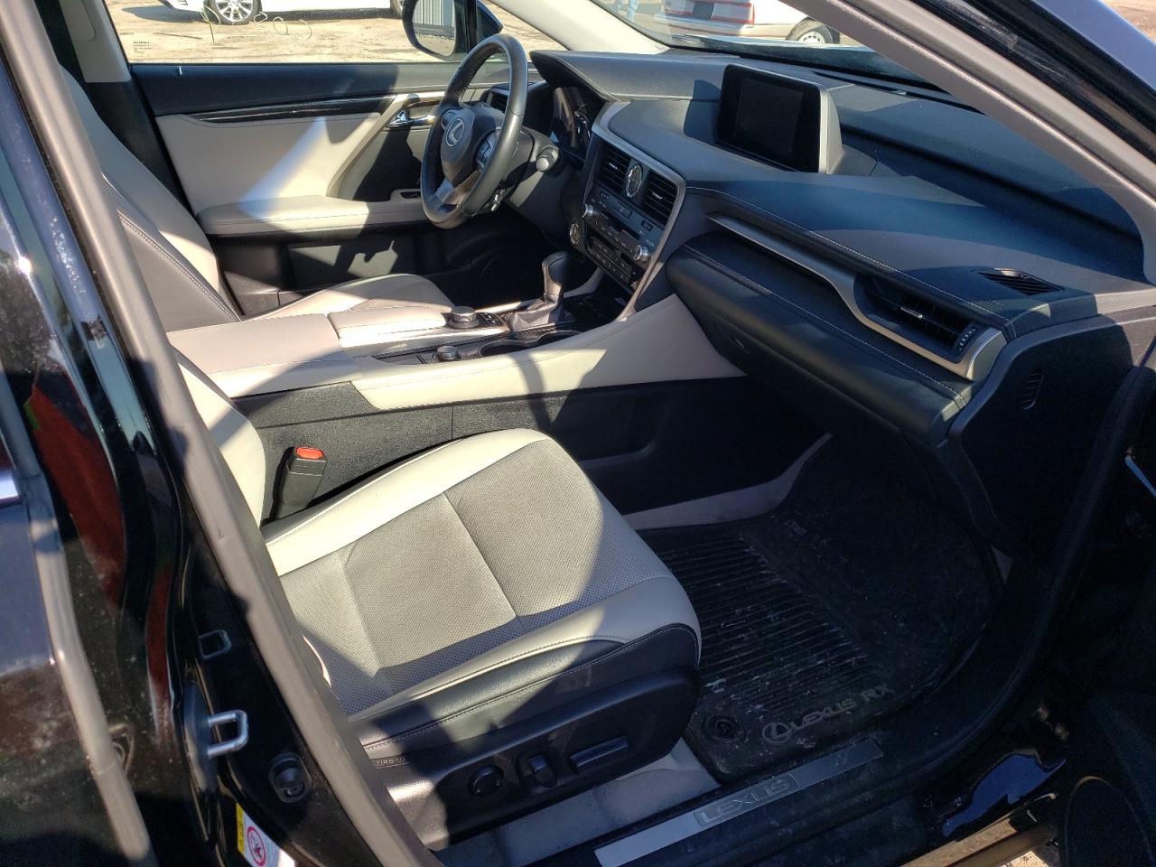 Photo 5 from auction – 2016 LEXUS RX 350 with VIN 2T2ZZMCAXGC002570