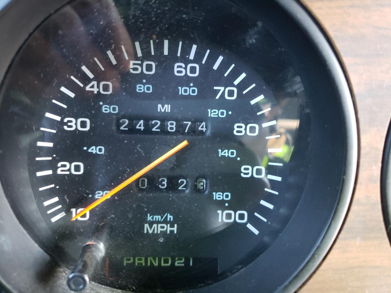 Photo 8 from auction – 1992 DODGE RAMCHARGER with VIN 3B4GE17Y2NM516007