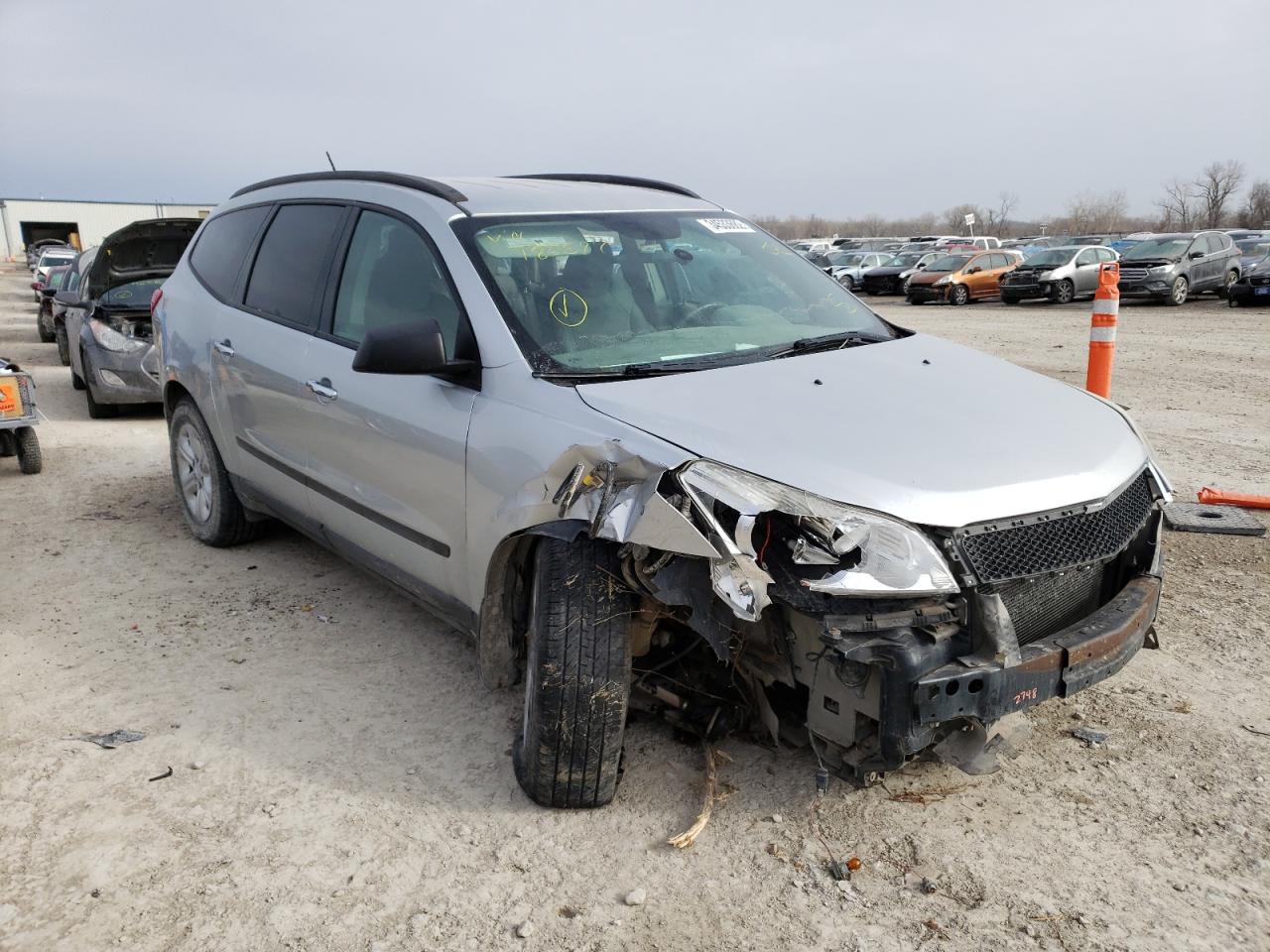 CHEVROLET TRAVERSE L 2011 with VIN 1GNKRFED4BJ186577 - Photo from auction
