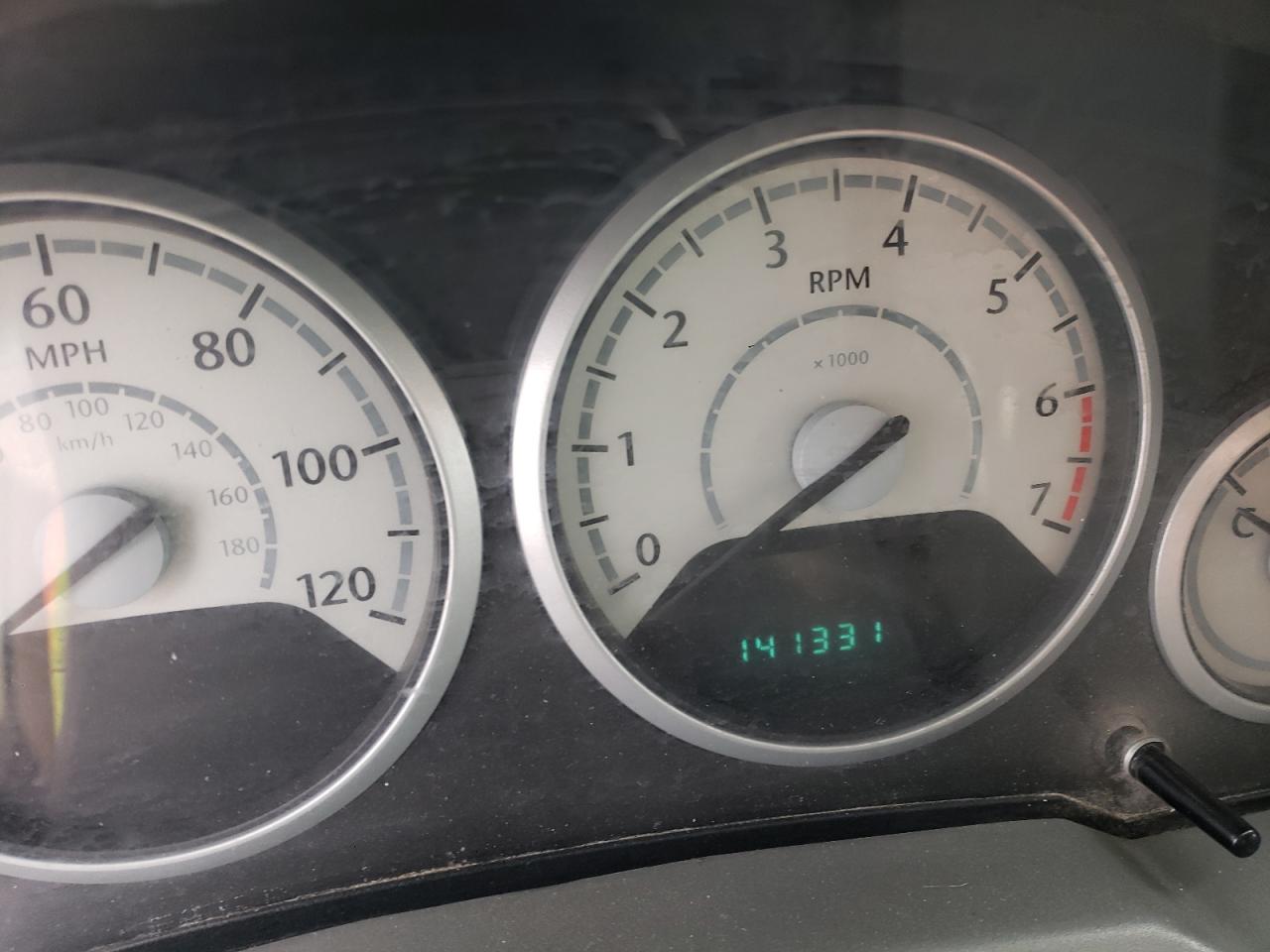 Photo 8 from auction – 2008 CHRYSLER TOWN & COU with VIN 2A8HR44H08R694442