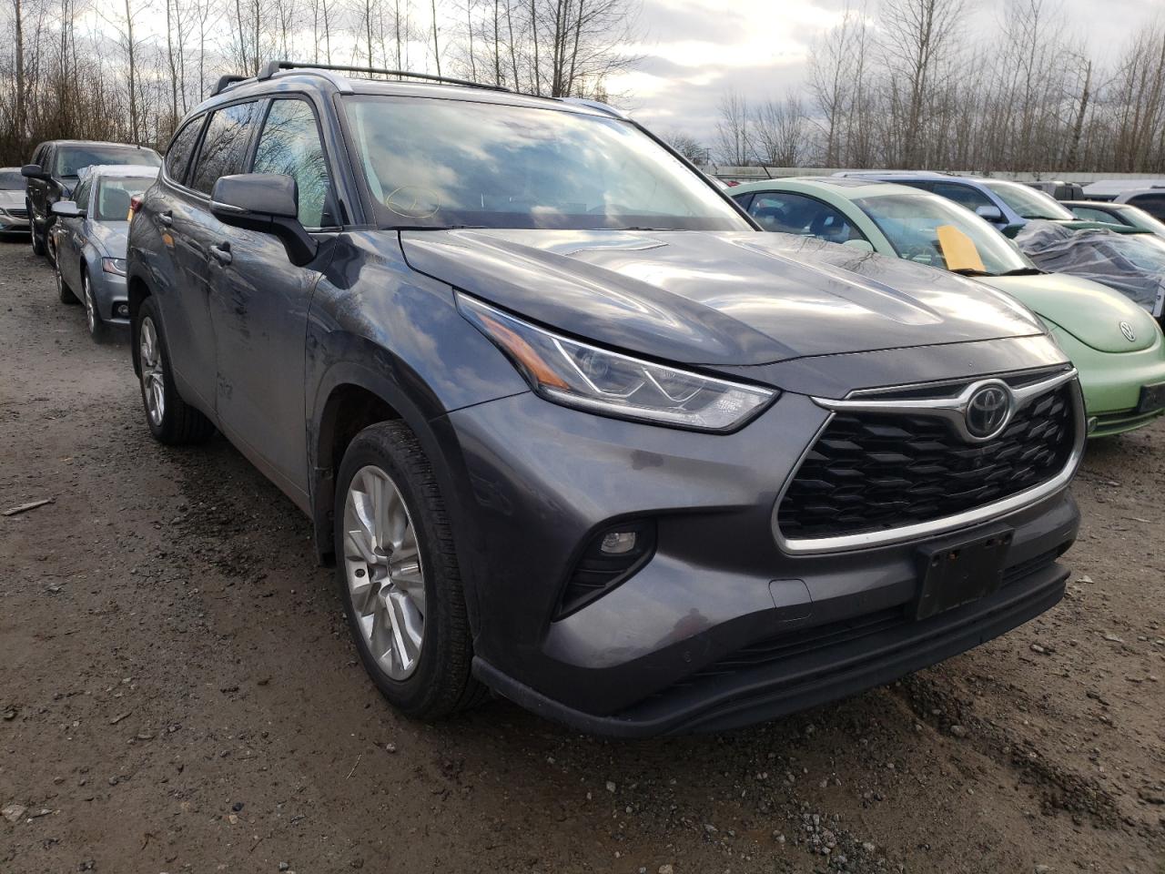 TOYOTA HIGHLANDER 2020 with VIN 5TDDZRBH4LS004875 - Photo from auction