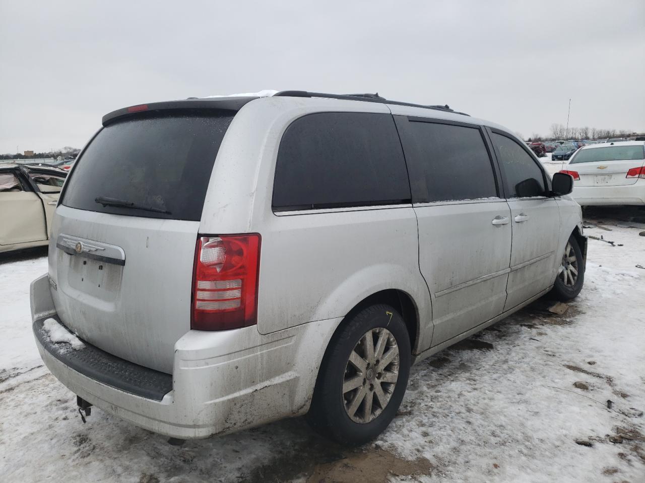 Photo 4 from auction – 2008 CHRYSLER TOWN & COU with VIN 2A8HR54P28R684346