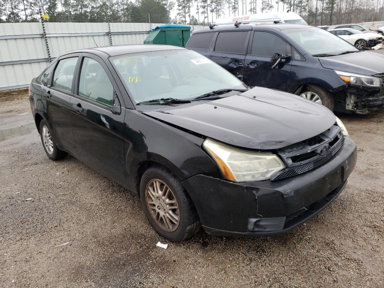 Foto 1 de la subasta – 2011 FORD FOCUS SE con VIN 1FAHP3FN5BW158682