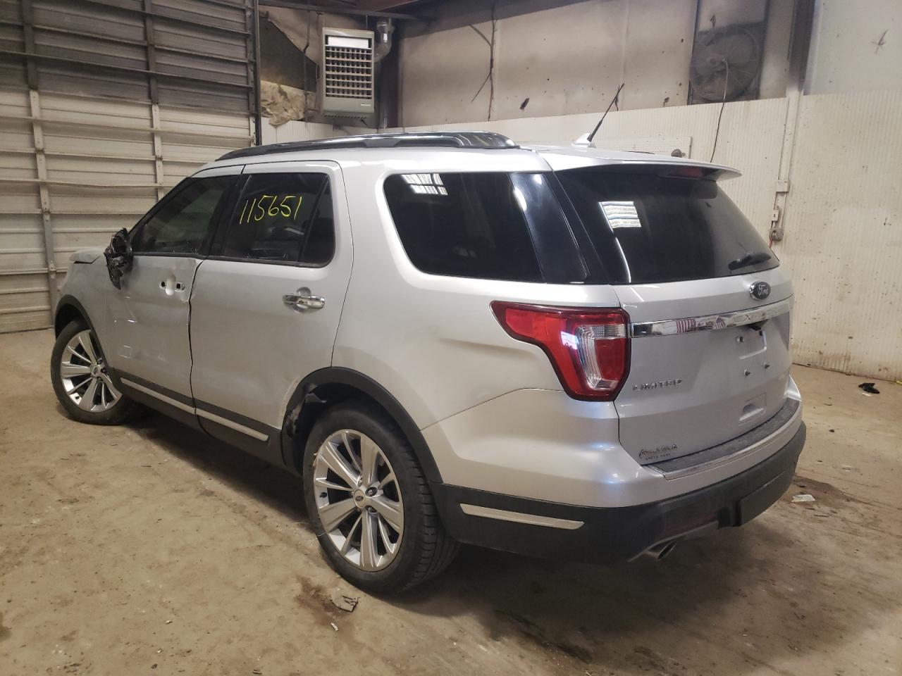 Photo 3 from auction – 2019 FORD EXPLORER L with VIN 1FM5K8F8XKGA20161