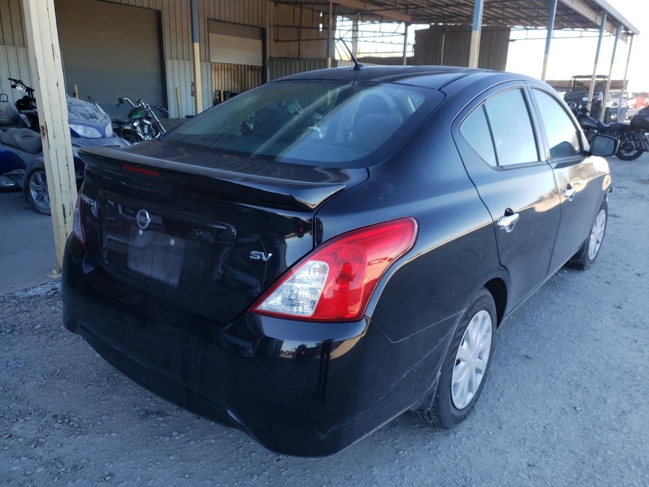 Photo 4 from auction – 2017 NISSAN VERSA S with VIN 3N1CN7AP1HL854371