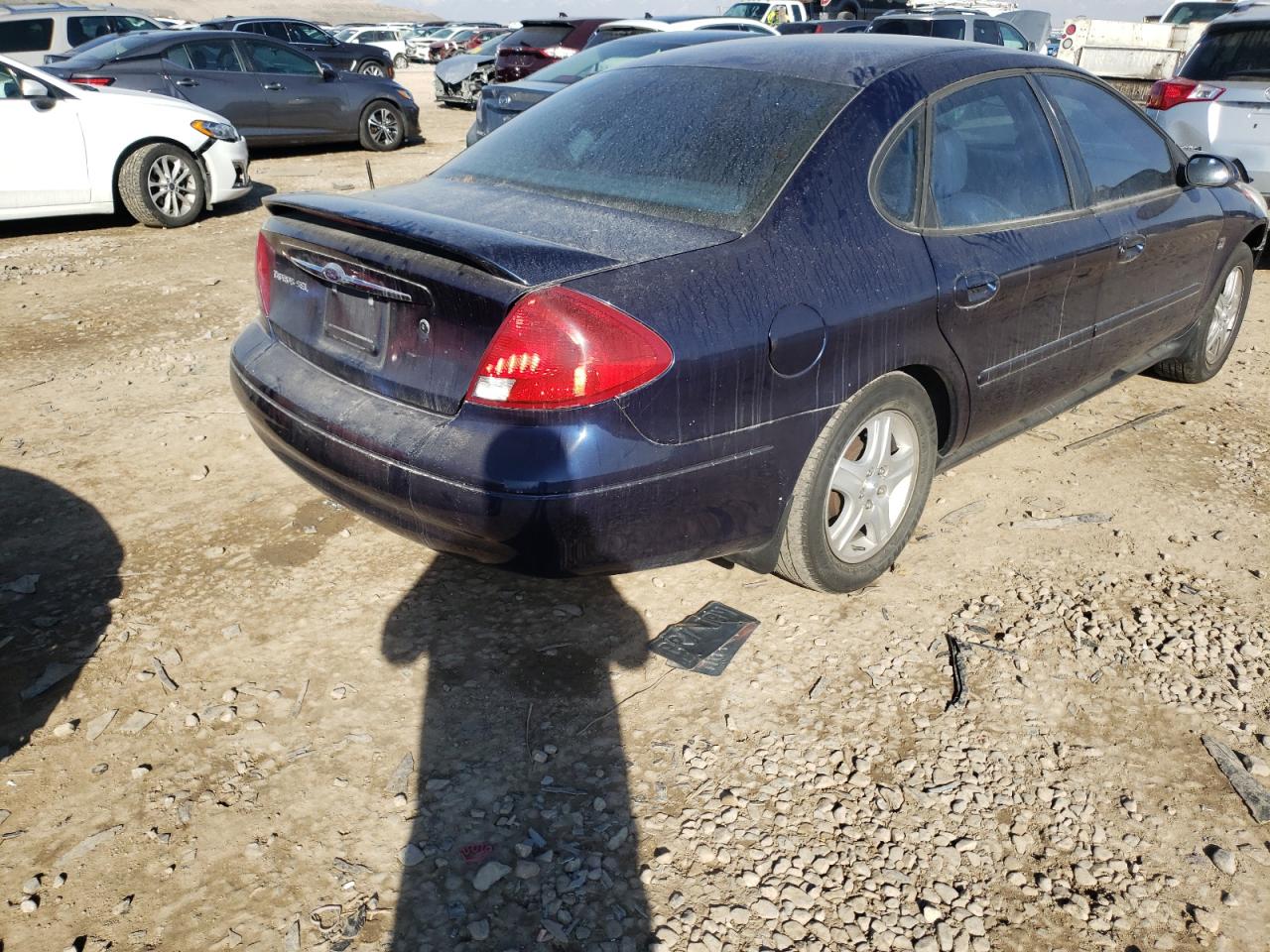 Photo 4 from auction – 2000 FORD TAURUS with VIN 1FAFP56S3YG267377