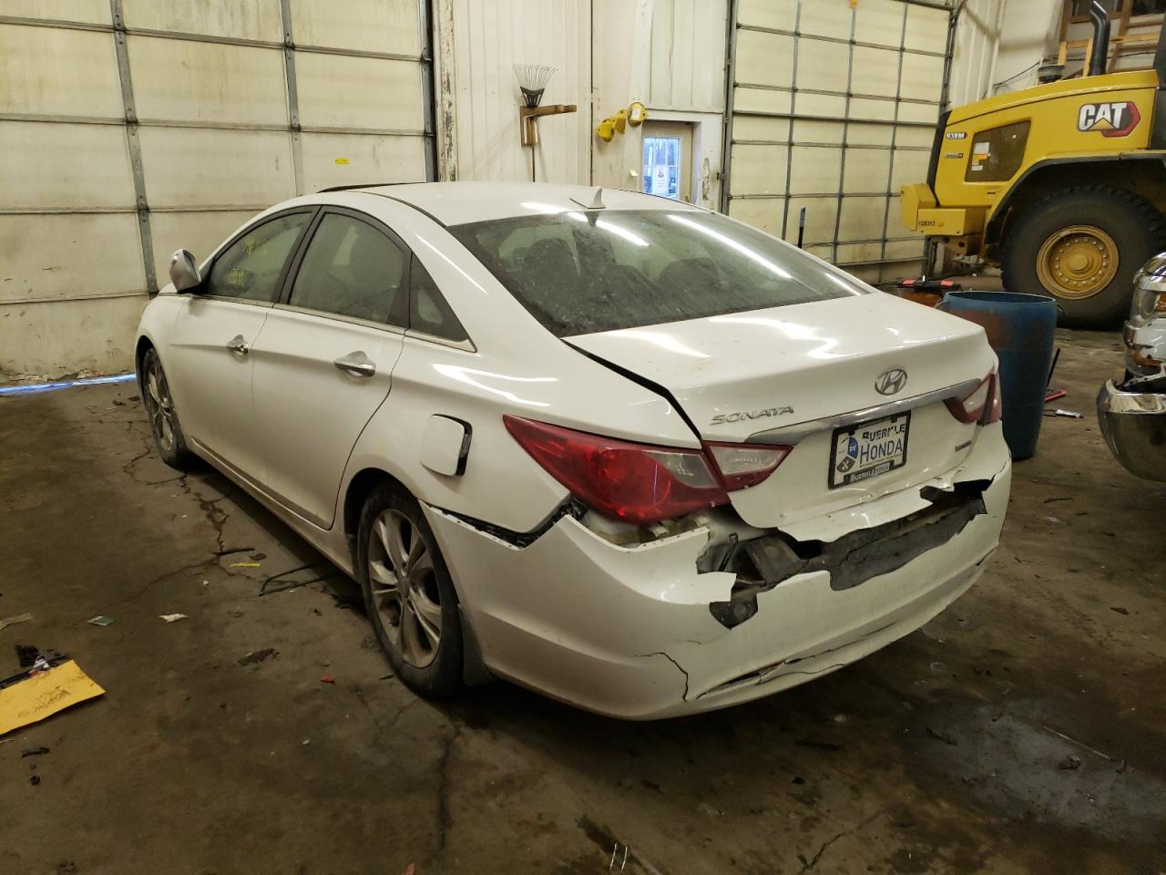 Photo 3 from auction – 2011 HYUNDAI SONATA SE with VIN 5NPEC4AC8BH124049