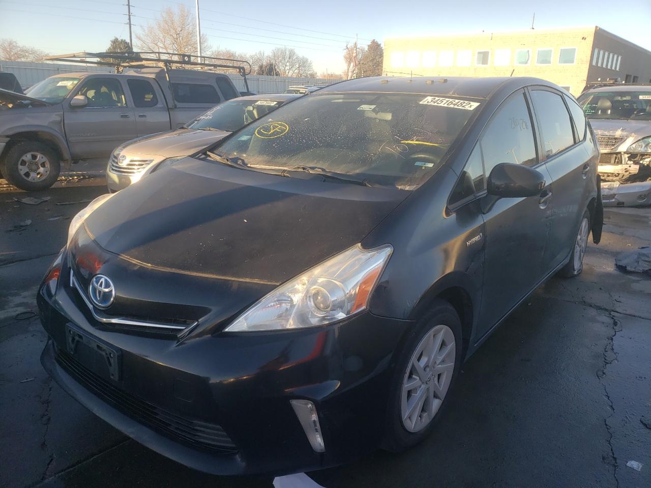 Photo 2 from auction – 2014 TOYOTA PRIUS V with VIN JTDZN3EU5E3363650