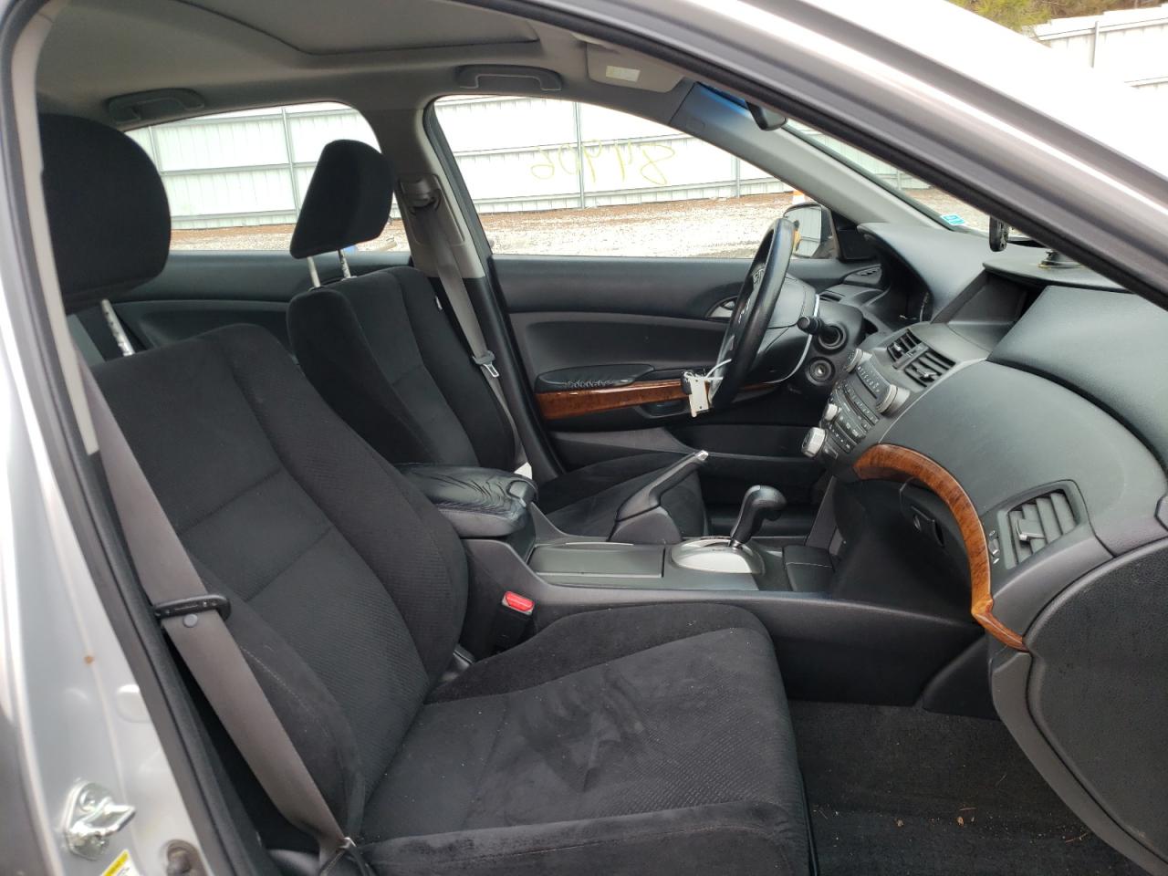 Photo 5 from auction – 2012 HONDA ACCORD EX with VIN 1HGCP2F70CA201552