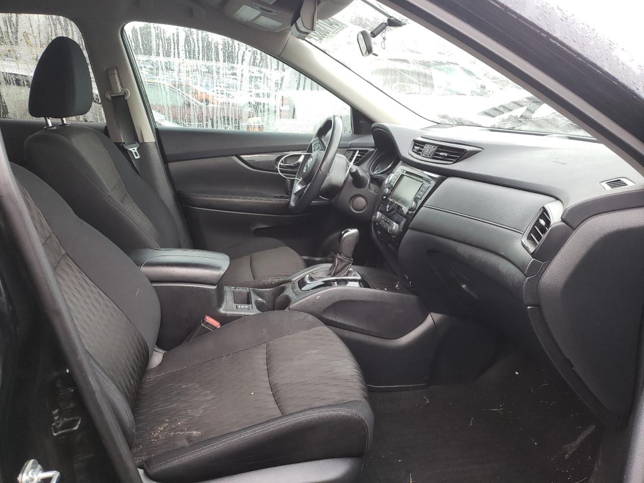 Photo 5 from auction – 2018 NISSAN ROGUE S with VIN 5N1AT2MT8JC731623