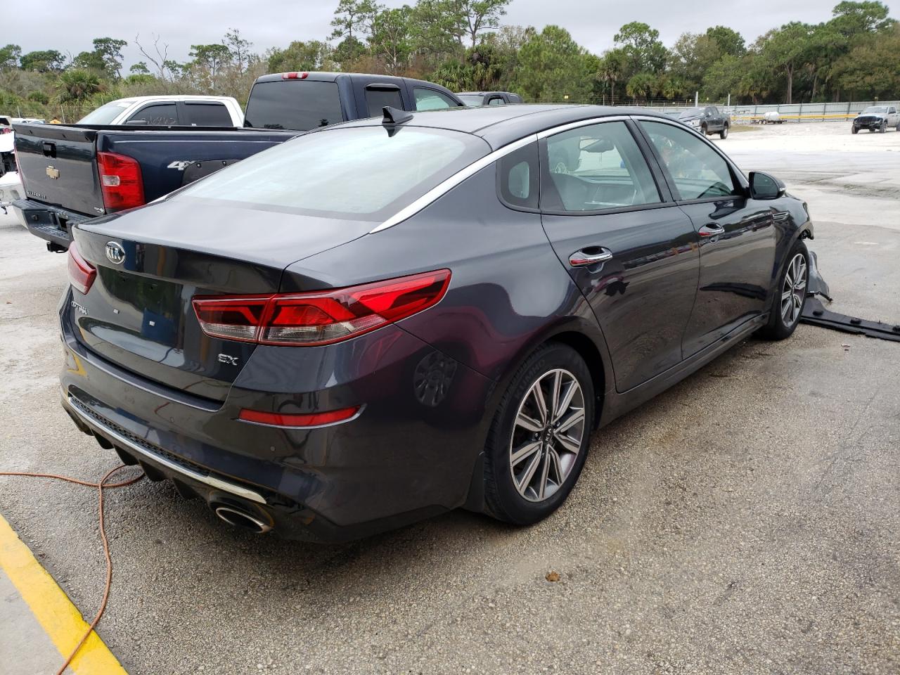 Photo 4 from auction – 2019 KIA OPTIMA EX with VIN 5XXGU4L10KG305353