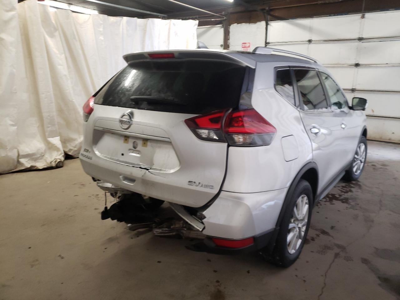 Фото 4 с аукциона – 2018 NISSAN ROGUE S с VIN KNMAT2MV9JP589300