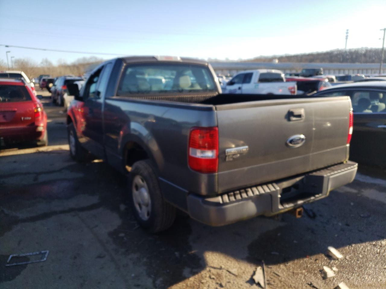 Photo 3 from auction – 2005 FORD F150 with VIN 1FTRF12215NA97200