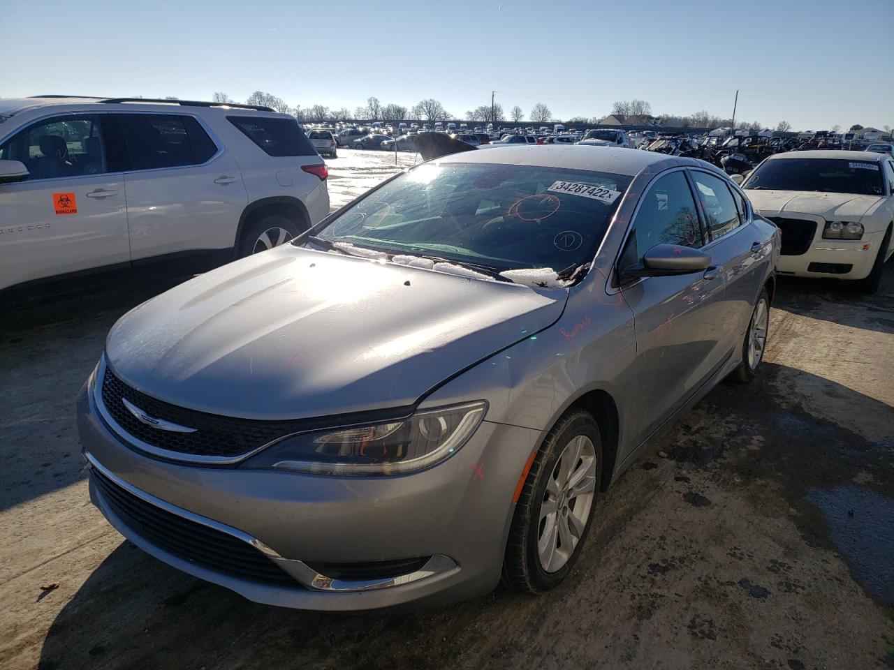 Photo 2 from auction – 2015 CHRYSLER 200 LIMITE with VIN 1C3CCCAB1FN690329