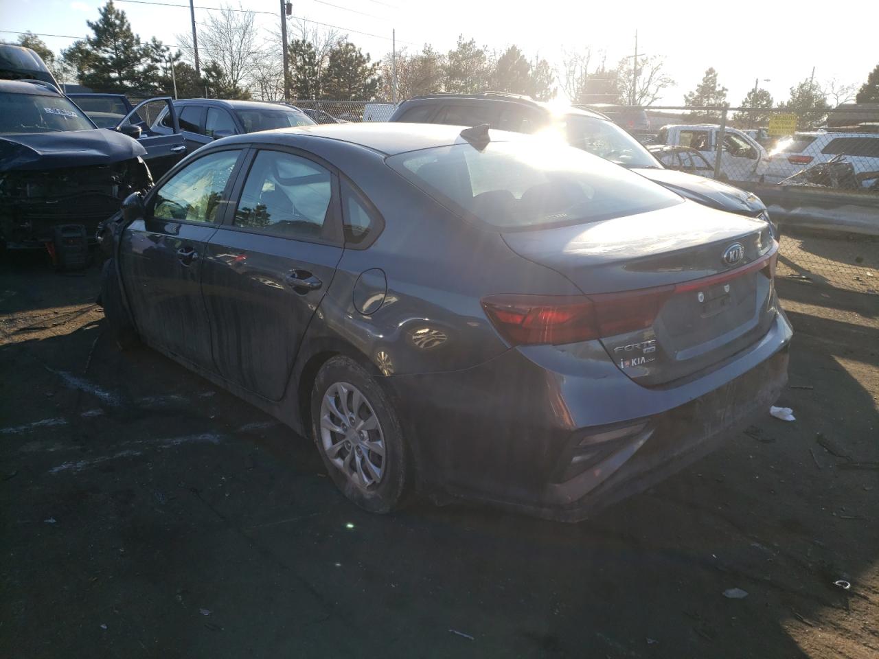Photo 3 from auction – 2020 KIA FORTE FE with VIN 3KPF24AD6LE204651