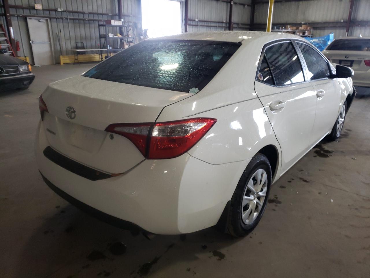 Photo 4 from auction – 2016 TOYOTA COROLLA L with VIN 5YFBURHE4GP405747