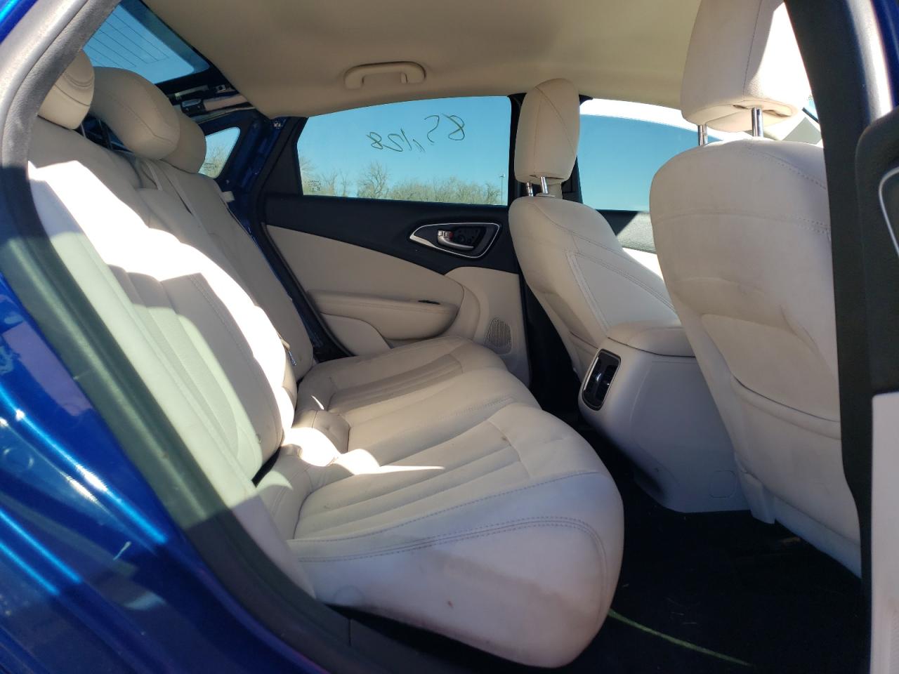 Photo 6 from auction – 2015 CHRYSLER 200 LIMITE with VIN 1C3CCCAB9FN508084