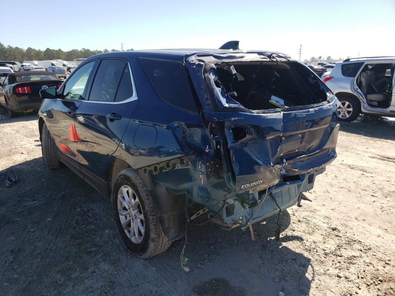 Photo 3 from auction – 2020 CHEVROLET EQUINOX LT with VIN 3GNAXKEV5LL322938