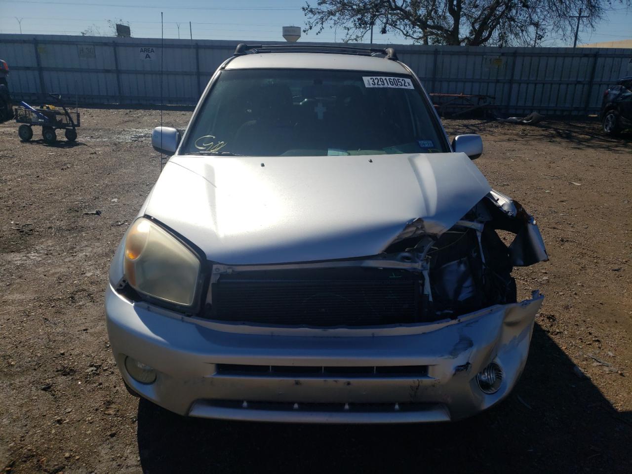 Photo 7 from auction – 2004 TOYOTA RAV4 with VIN JTEGD20V640046606