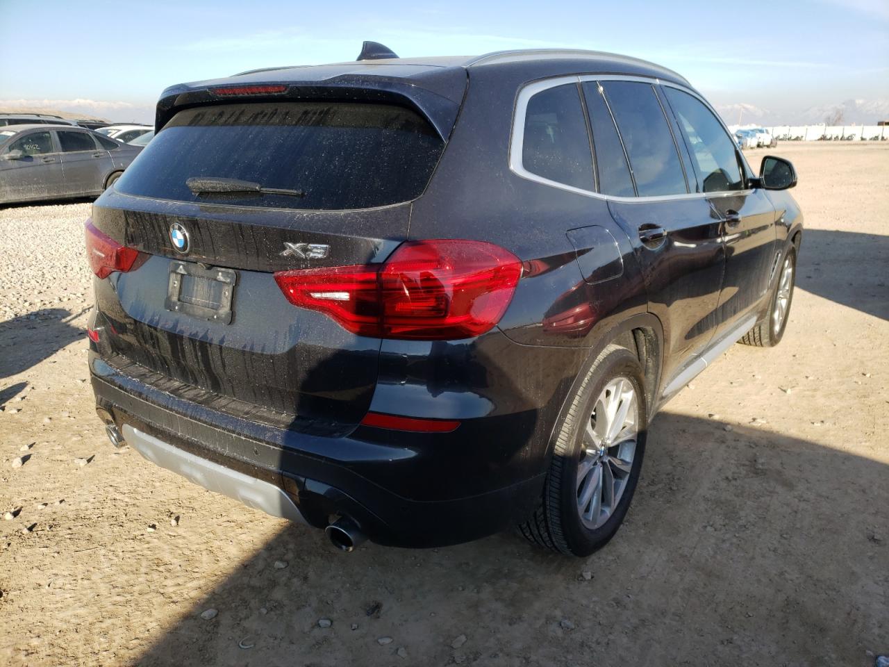 Photo 14 from auction – 2018 BMW X3 XDRIVE3 with VIN 5UXTR9C51JLD61270