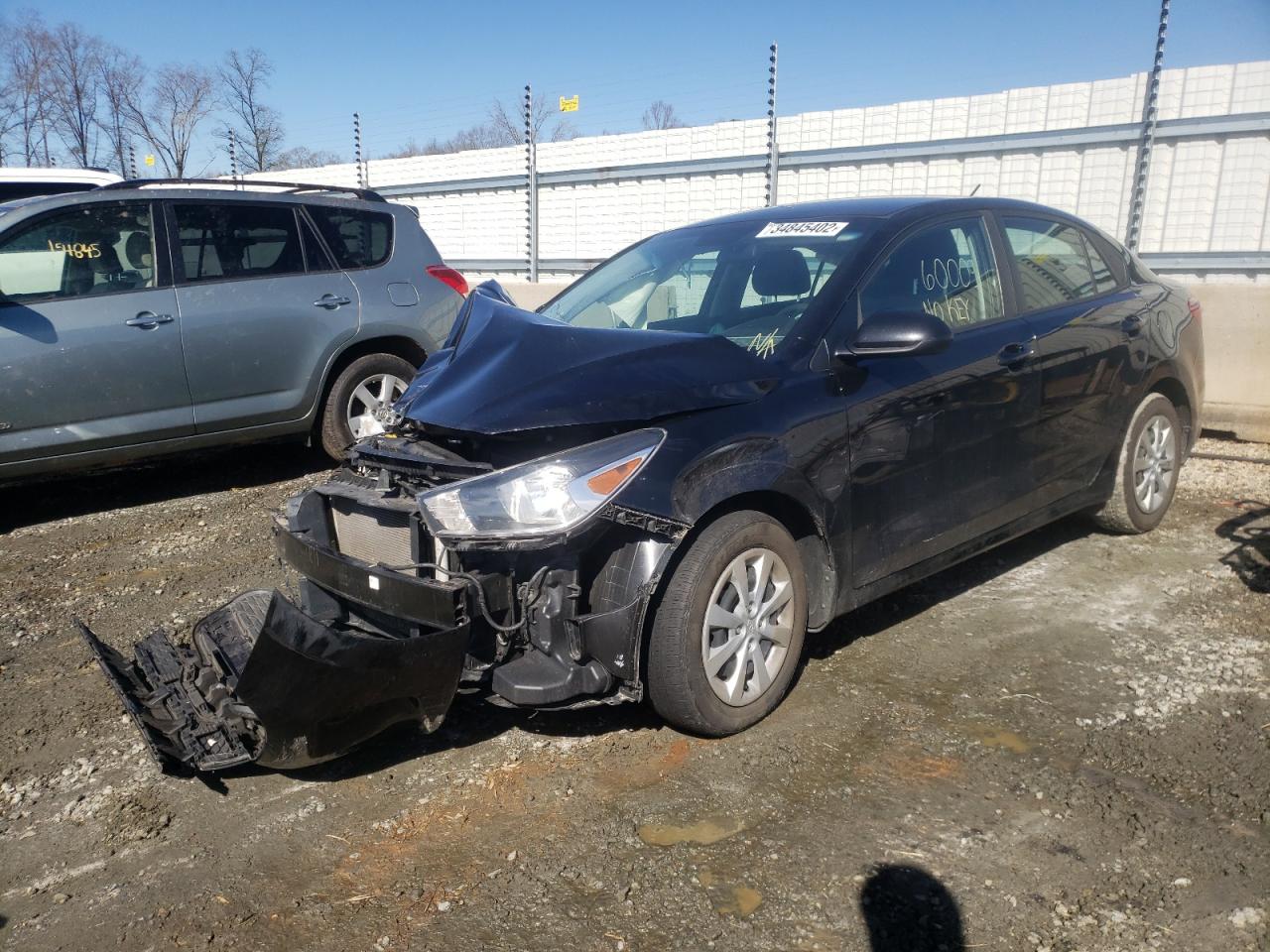 Photo 2 from auction – 2019 KIA RIO S with VIN 3KPA24AB6KE236166