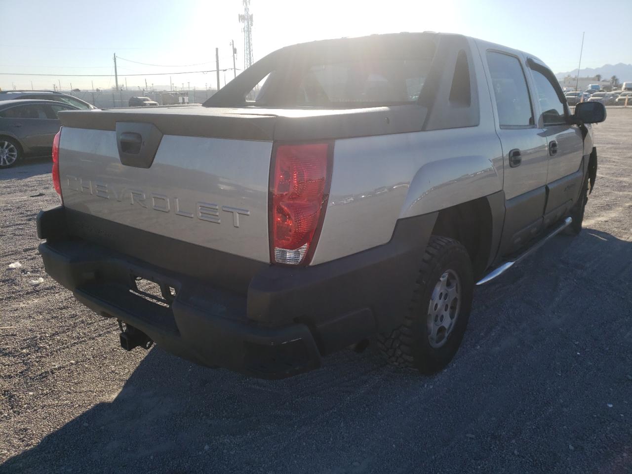 Photo 4 from auction – 2005 CHEVROLET AVALANCHE with VIN 3GNEC12Z25G283655