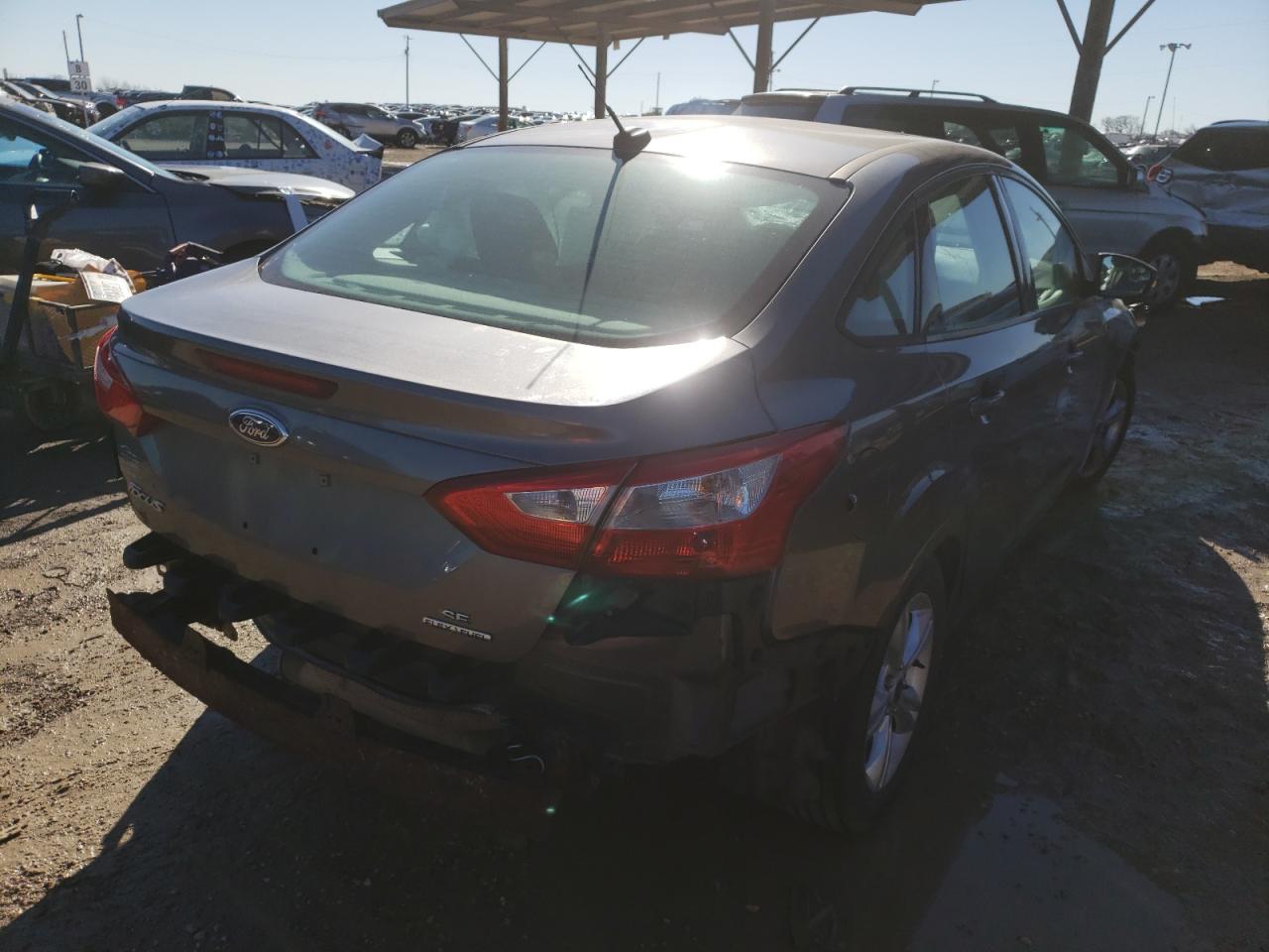 Photo 4 from auction – 2014 FORD FOCUS SE with VIN 1FADP3F27EL157284