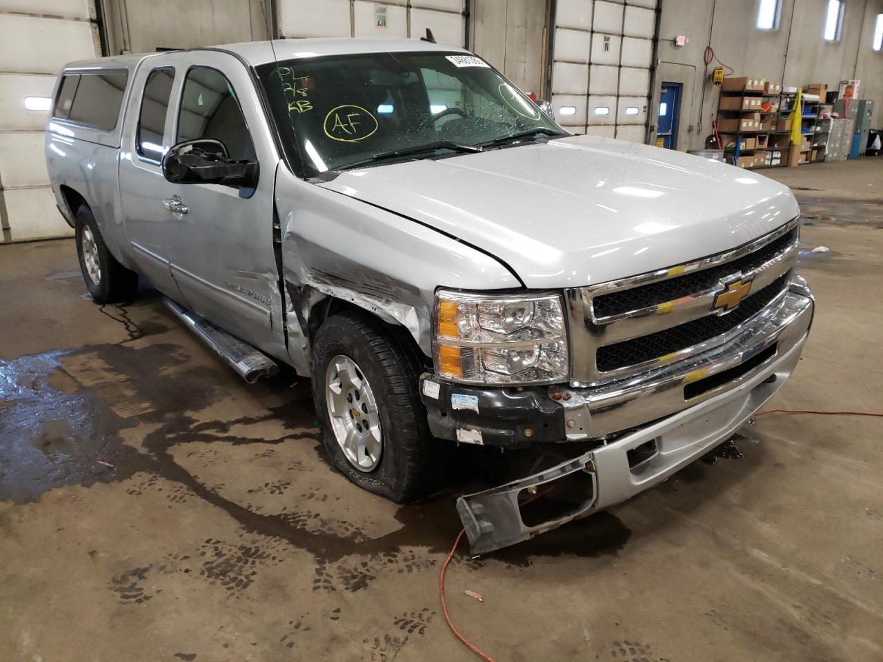 CHEVROLET SILVERADO 2013 with VIN 1GCRKSE71DZ340973 - Photo from auction