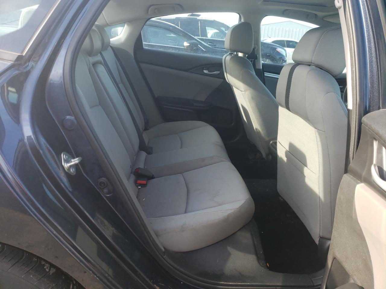 Photo 6 from auction – 2016 HONDA CIVIC EX with VIN 19XFC2F74GE236492