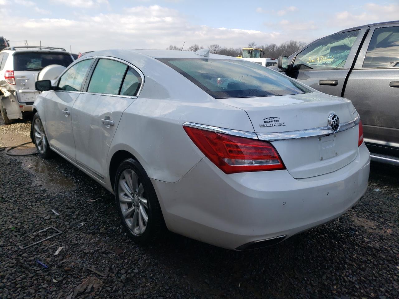 Photo 3 from auction – 2016 BUICK LACROSSE with VIN 1G4GB5G3XGF281099