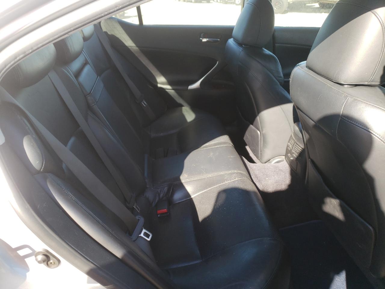 Photo 6 from auction – 2006 LEXUS IS 350 with VIN JTHBE262865001745