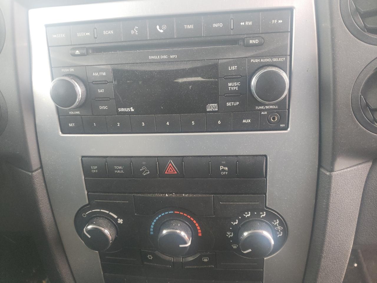 Photo 9 from auction – 2008 JEEP COMMANDER with VIN 1J8HG48N58C187566