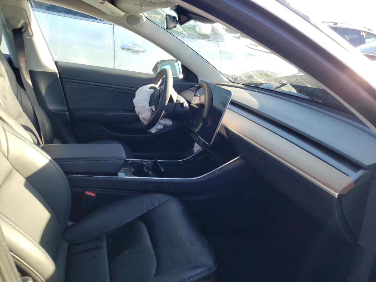Photo 5 from auction – 2020 TESLA MODEL 3 with VIN 5YJ3E1EB7LF666177