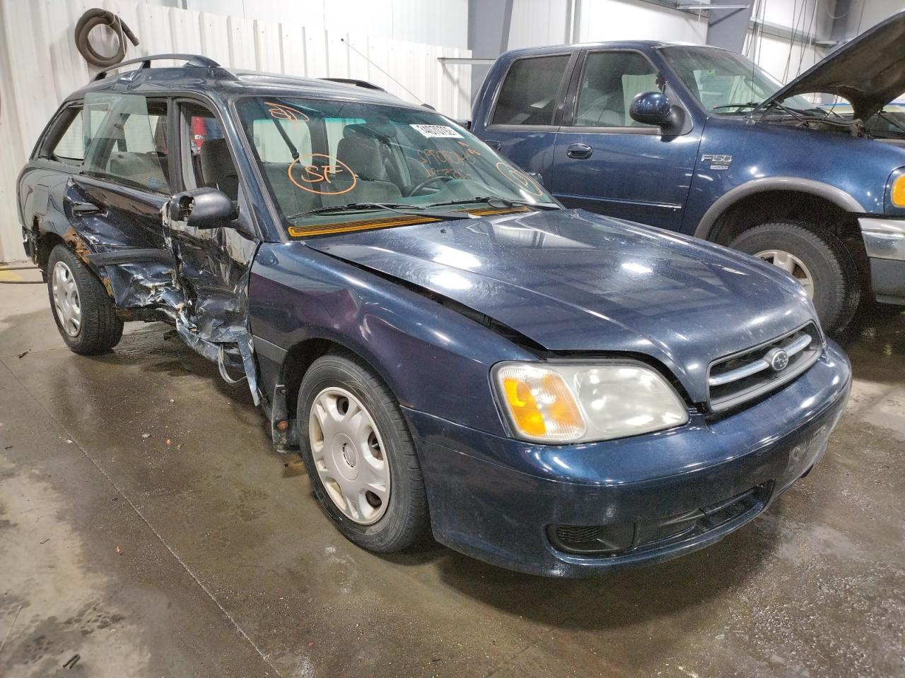 SUBARU LEGACY L 2001 with VIN 4S3BH635517307359 - Photo from auction