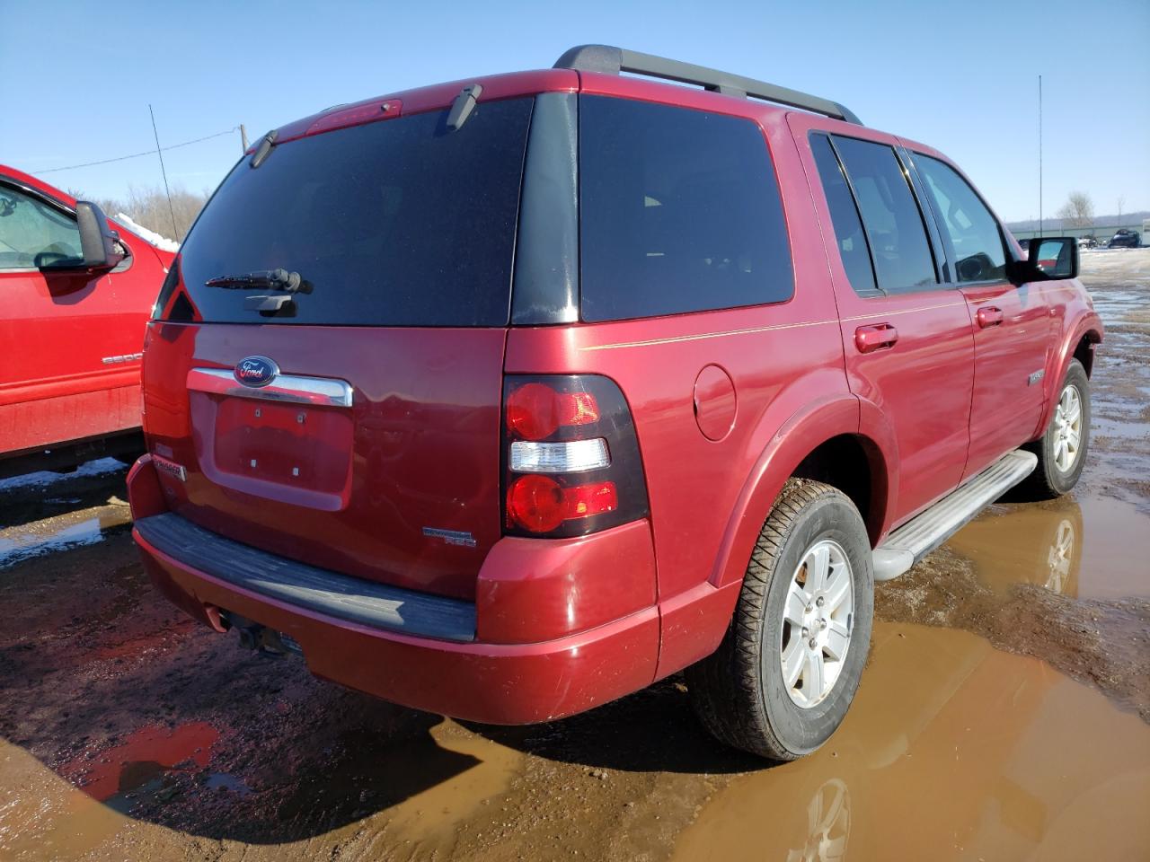 Photo 4 from auction – 2007 FORD EXPLORER X with VIN 1FMEU73E47UB68409
