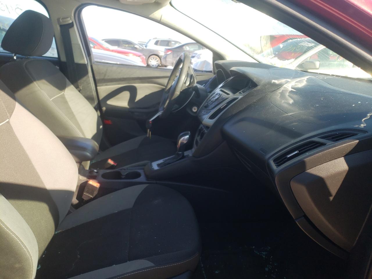 Photo 5 from auction – 2013 FORD FOCUS SE with VIN 1FADP3K26DL370263