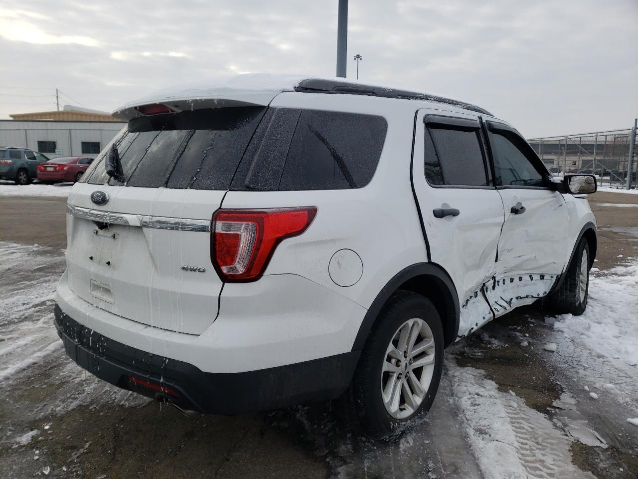 Photo 4 from auction – 2017 FORD EXPLORER with VIN 1FM5K7B8XHGE28085