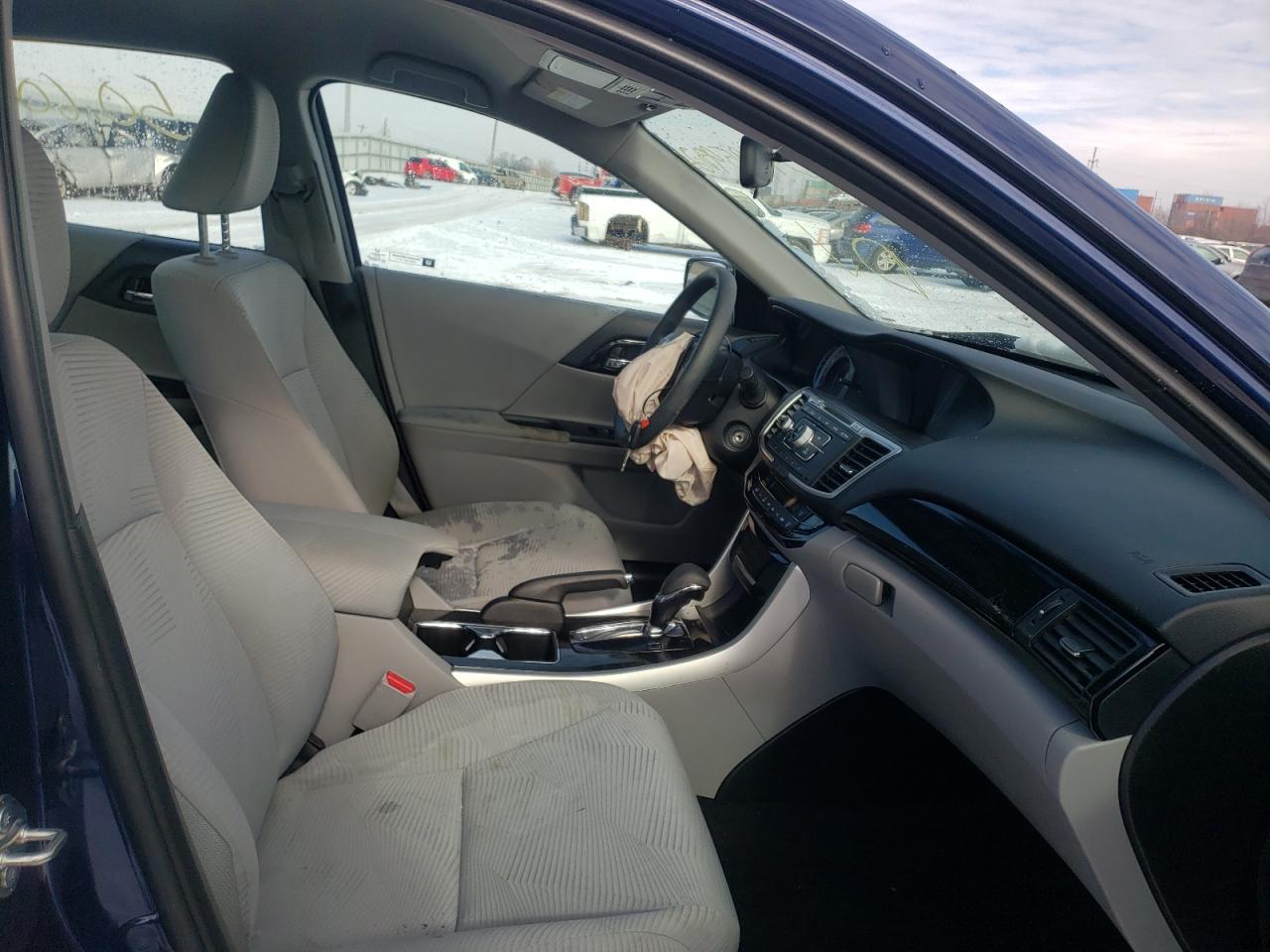 Photo 5 from auction – 2017 HONDA ACCORD with VIN 1HGCR2F33HA231479