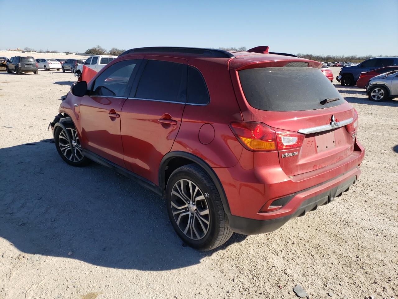 Photo 3 from auction – 2018 MITSUBISHI OUTLANDER with VIN JA4AP4AW3JZ034399