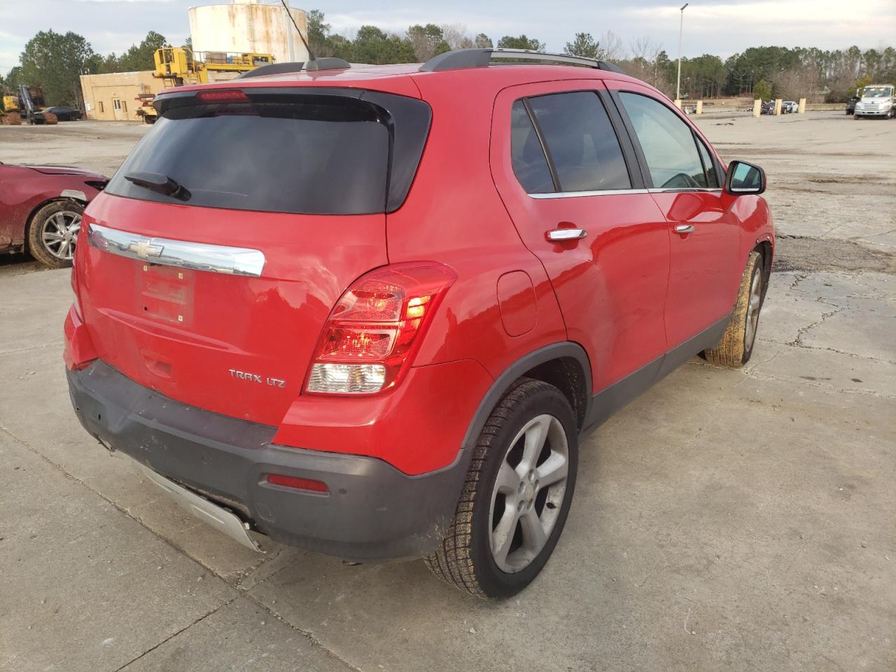 Photo 4 from auction – 2015 CHEVROLET TRAX LTZ with VIN 3GNCJNSB2FL237551
