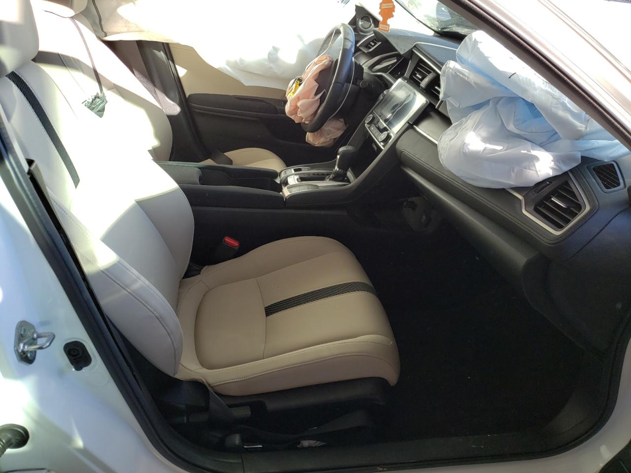 صورة رقم 5 من المزاد - 2016 HONDA CIVIC EX مع VIN 19XFC2F79GE092065