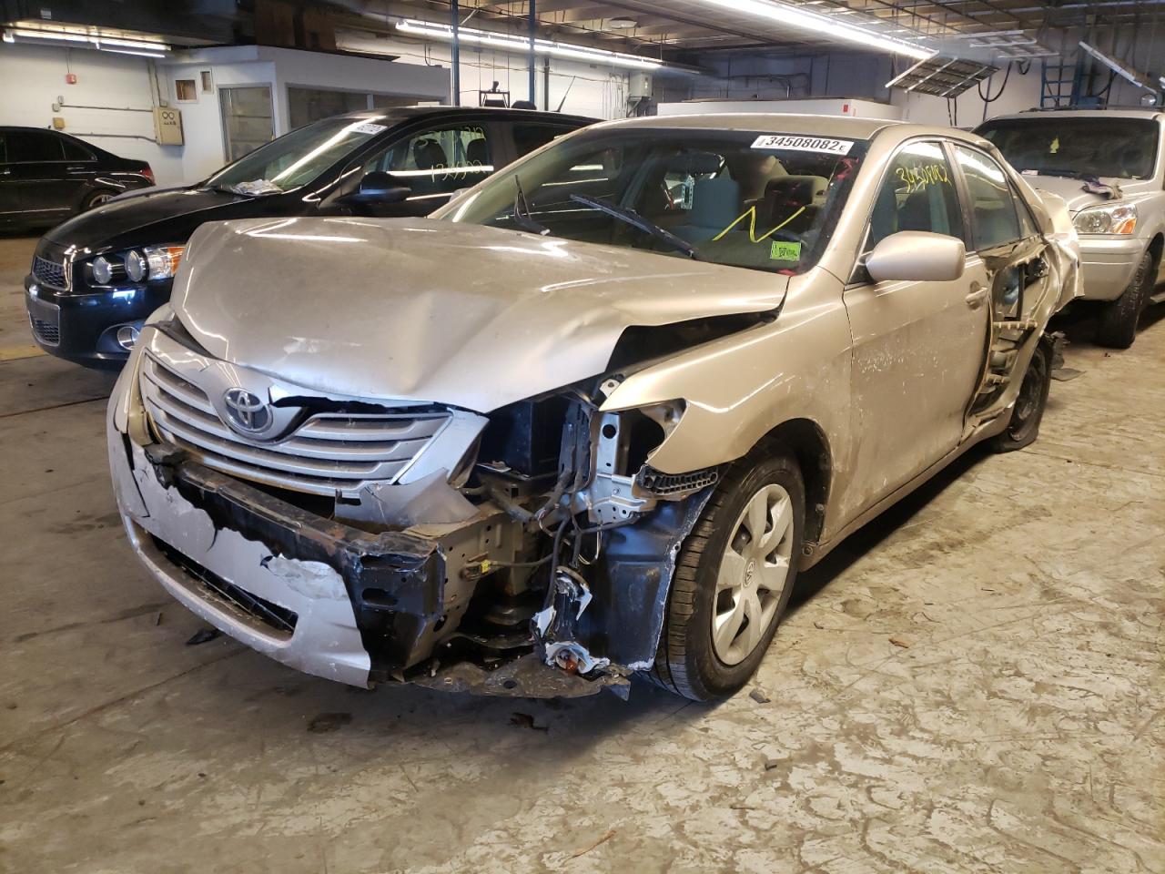 Photo 2 from auction – 2009 TOYOTA CAMRY with VIN 4T1BE46K99U411943