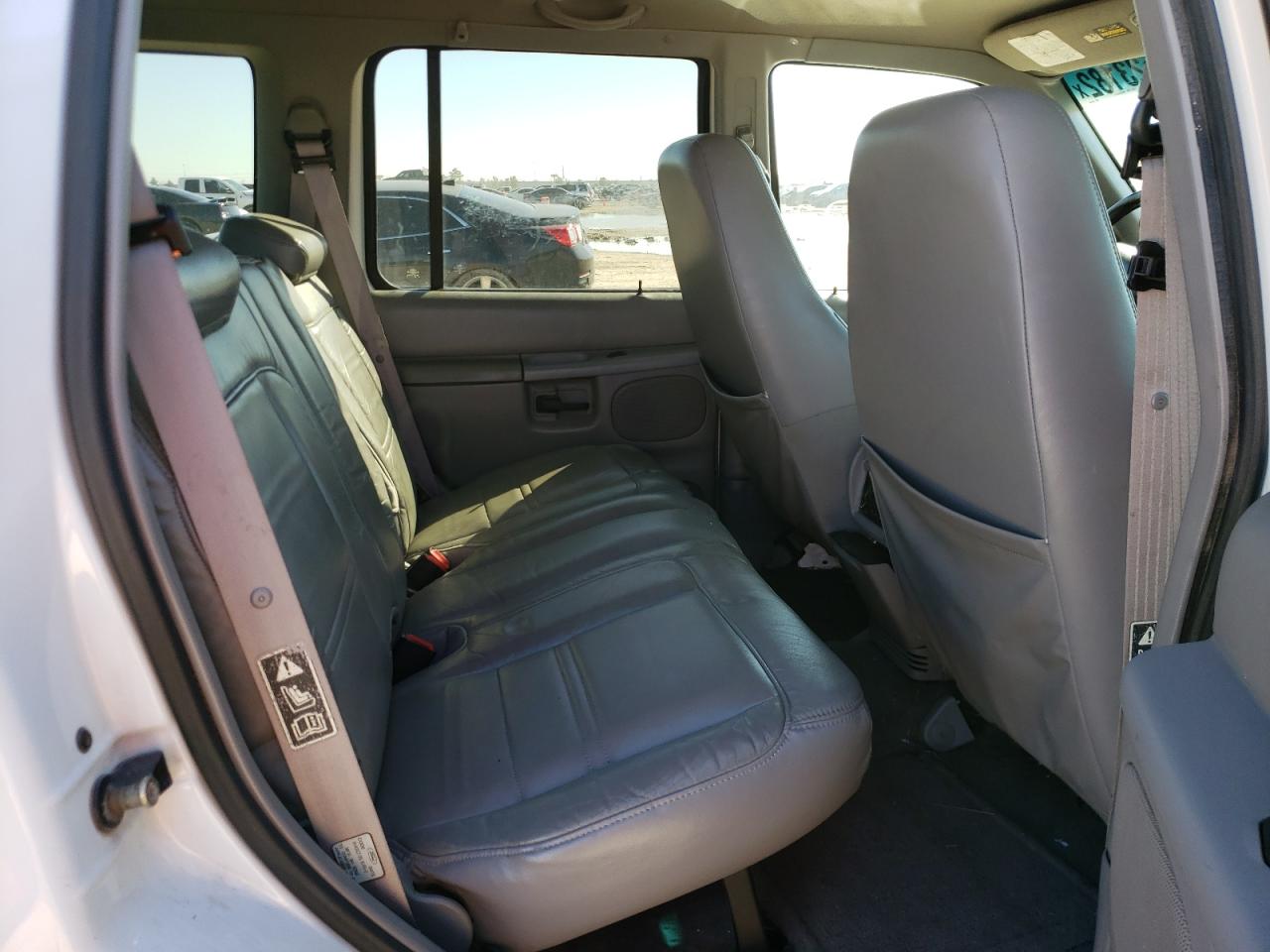 Photo 6 from auction – 1999 FORD EXPLORER with VIN 1FMZU34E2XZA80549