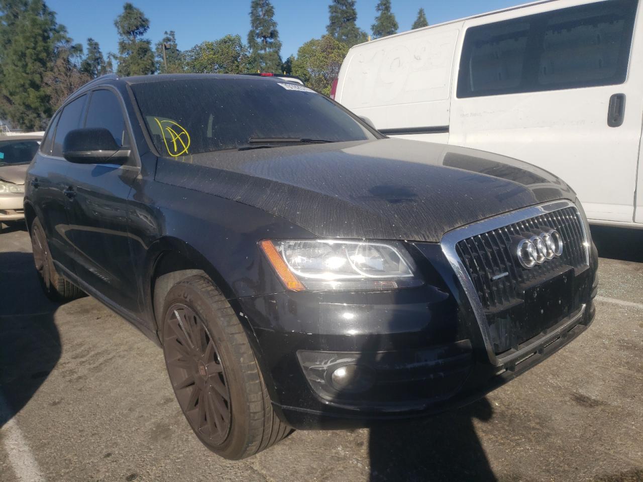 AUDI Q5 PREMIUM 2010 with VIN WA1CKAFPXAA071312 - Photo from auction