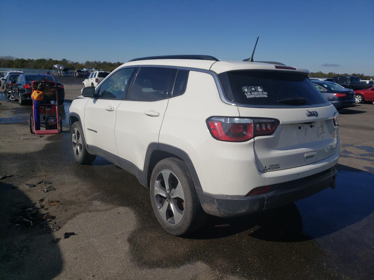 Photo 3 from auction – 2018 JEEP COMPASS LA with VIN 3C4NJCBB8JT169674