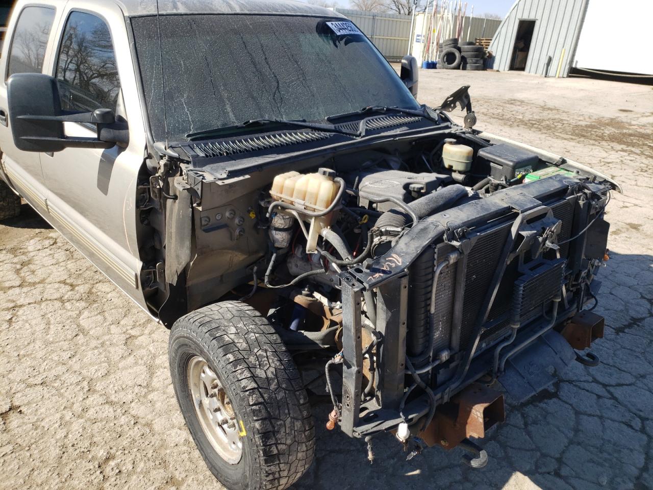 Photo 9 from auction – 2001 CHEVROLET SILVERADO with VIN 1GCHC23G61F158887