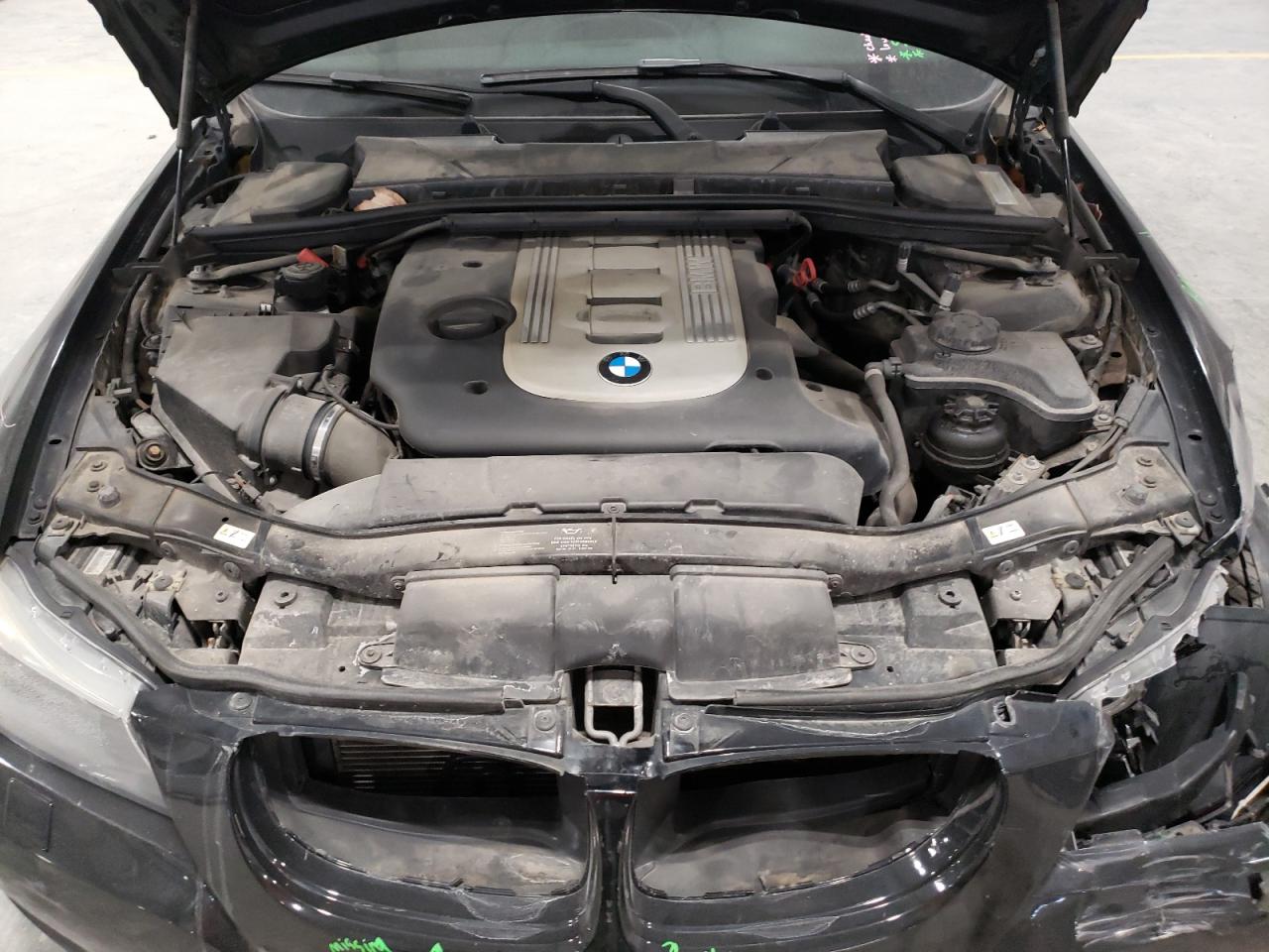 Photo 7 from auction – 2011 BMW 335 D with VIN WBAPN7C58BA781182