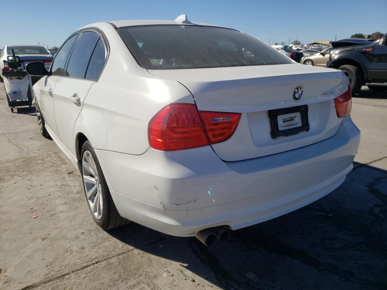 Photo 3 from auction – 2011 BMW 328 I SULE with VIN WBAPH5G50BNM84292