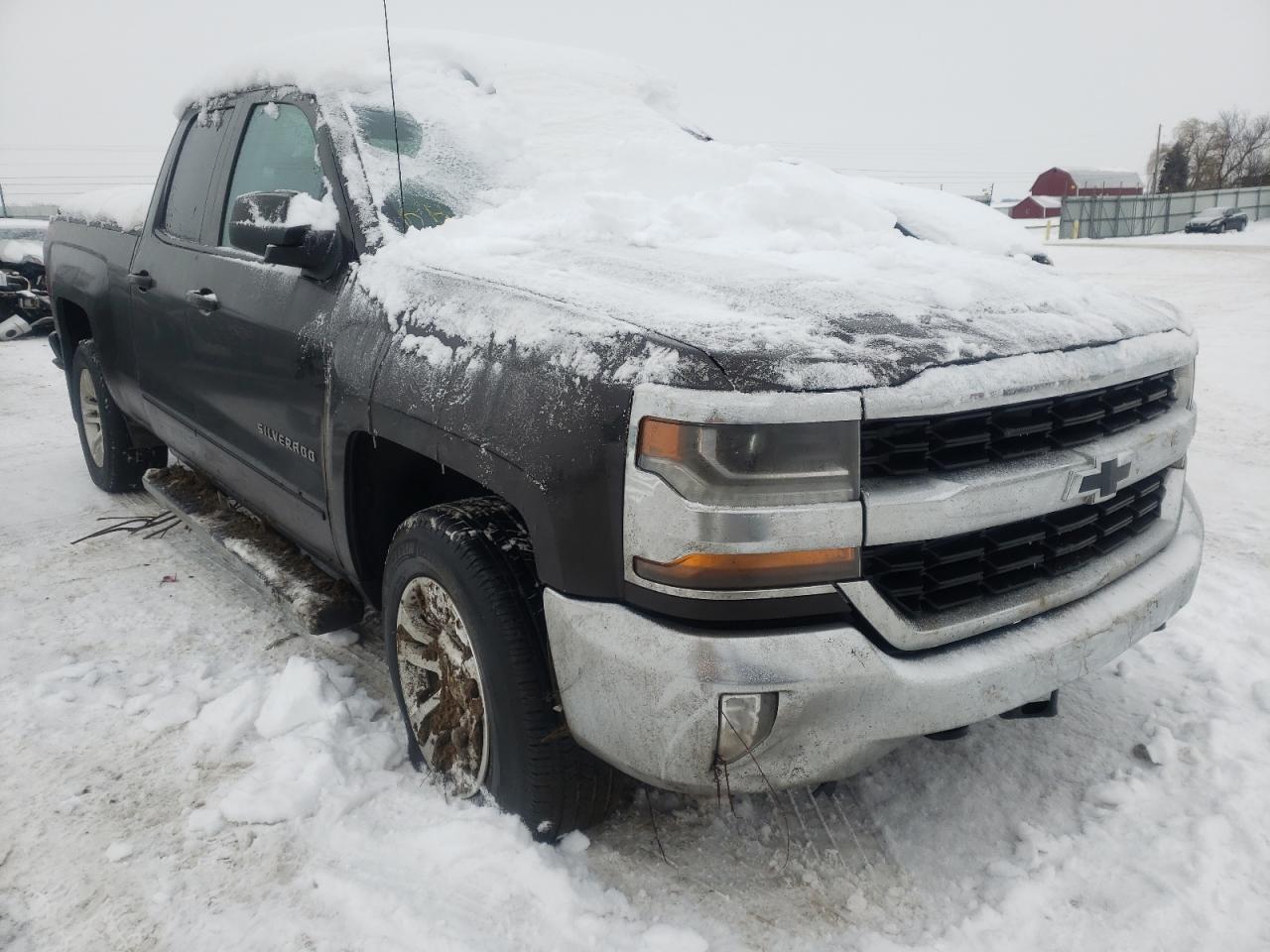 CHEVROLET SILVERADO 2018 with VIN 2GCVKREC1J1105756 - Photo from auction